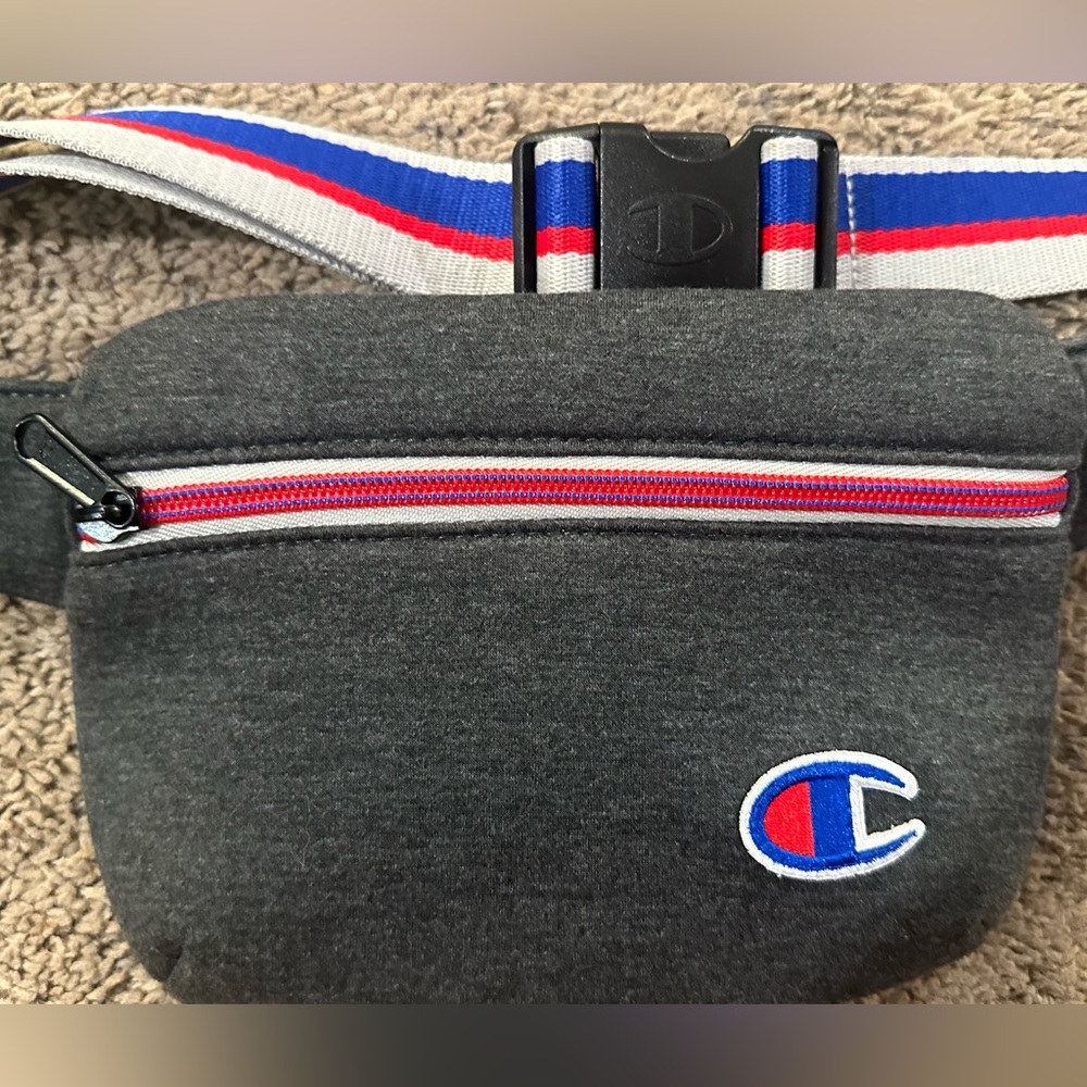Champion belt bag